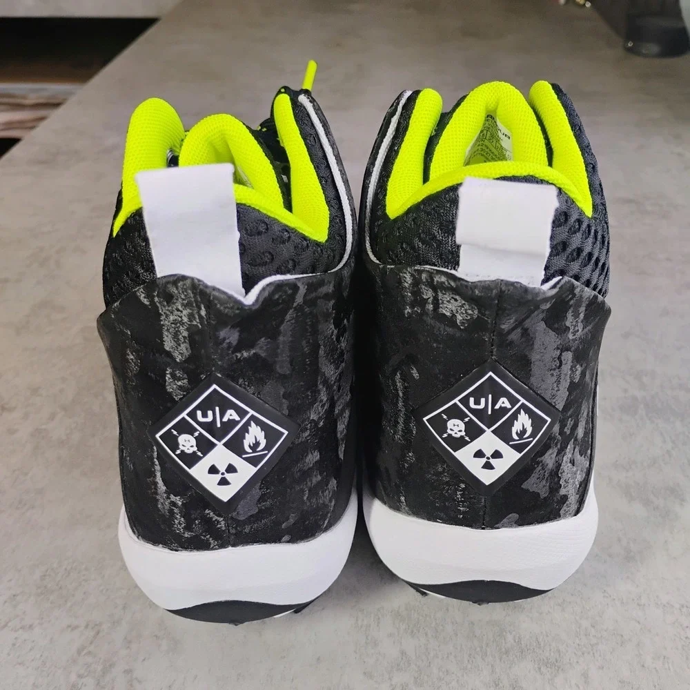 Under‎ Armour Men's Highlight Hammer MC 2.0 Cleats Size 9 Black Football NWOB